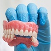 Привыкание к зубным протезам - как быстро привыкнуть и не ощущать дискомфорт